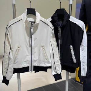 지포어 여성 자켓 1746943520