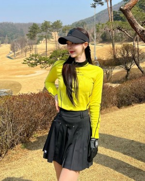 어뉴 여성 스커트 1756977598